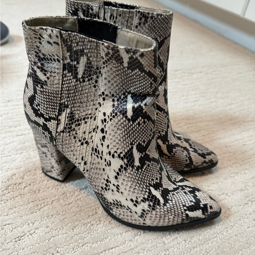 Seychelles Black and Cream Snakeskin Ankle Booties